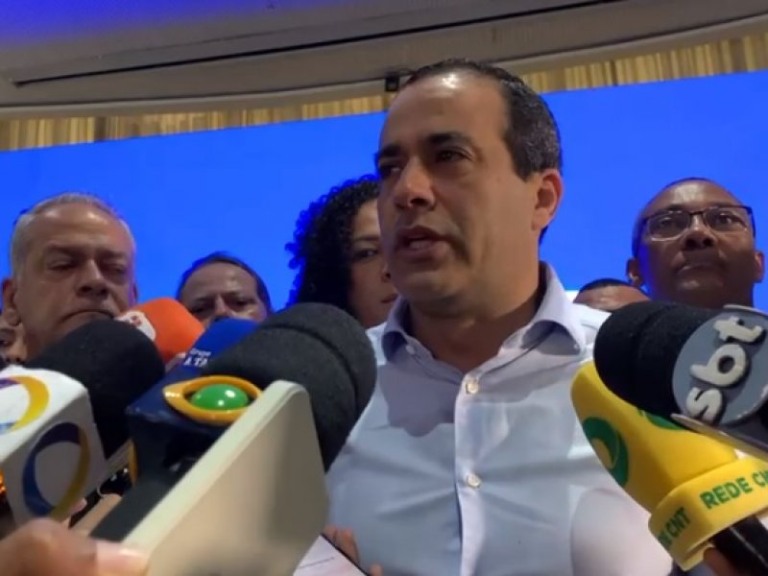 Luiza Nascimento - Salvador FM Luiza Nascimento - Salvador FM